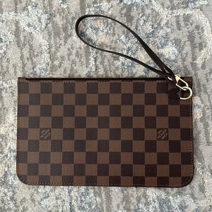 Louis Vuitton Damiar wristlet